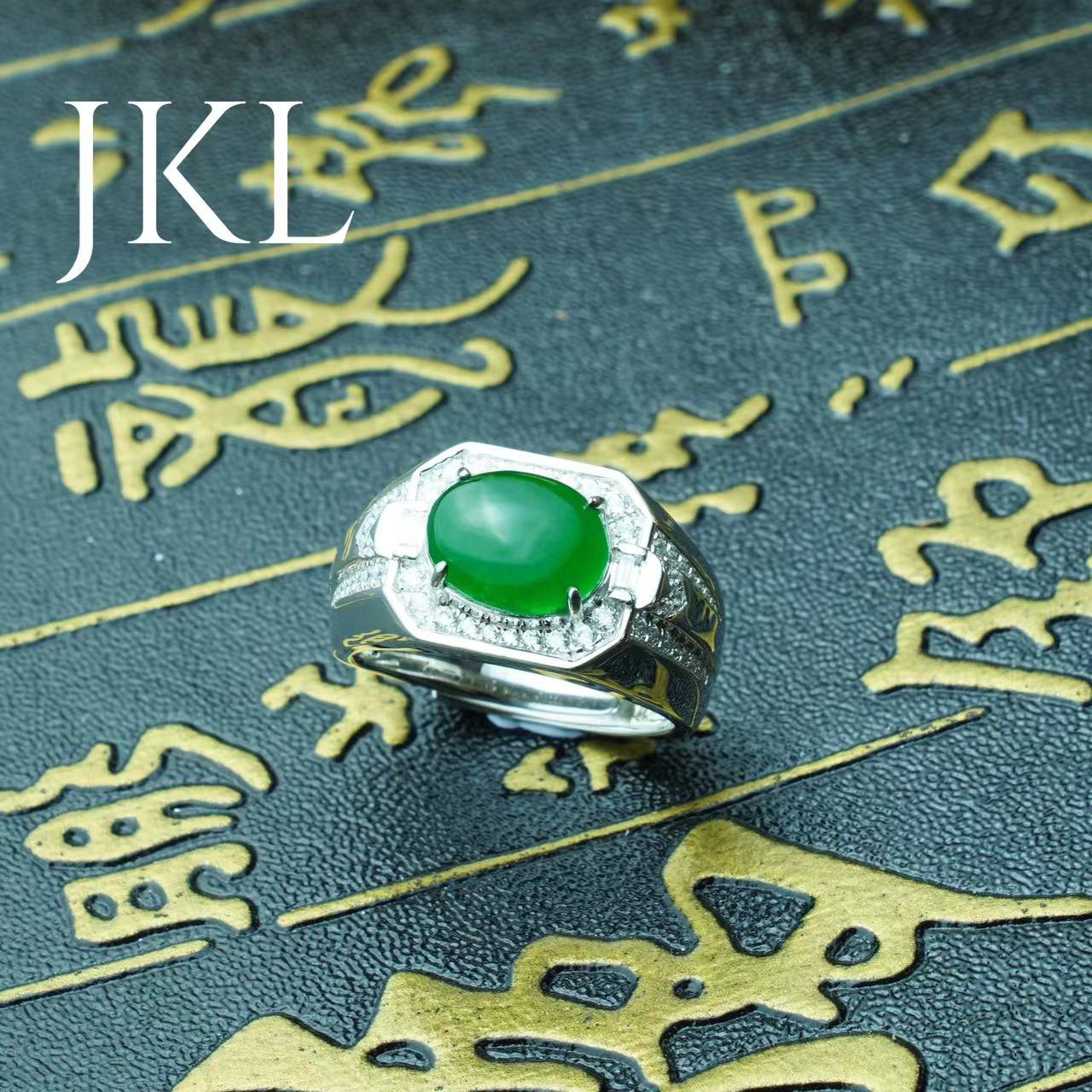 【红旭玉麟】天然翡翠A货满绿蛋面马鞍戒 多样性发一件