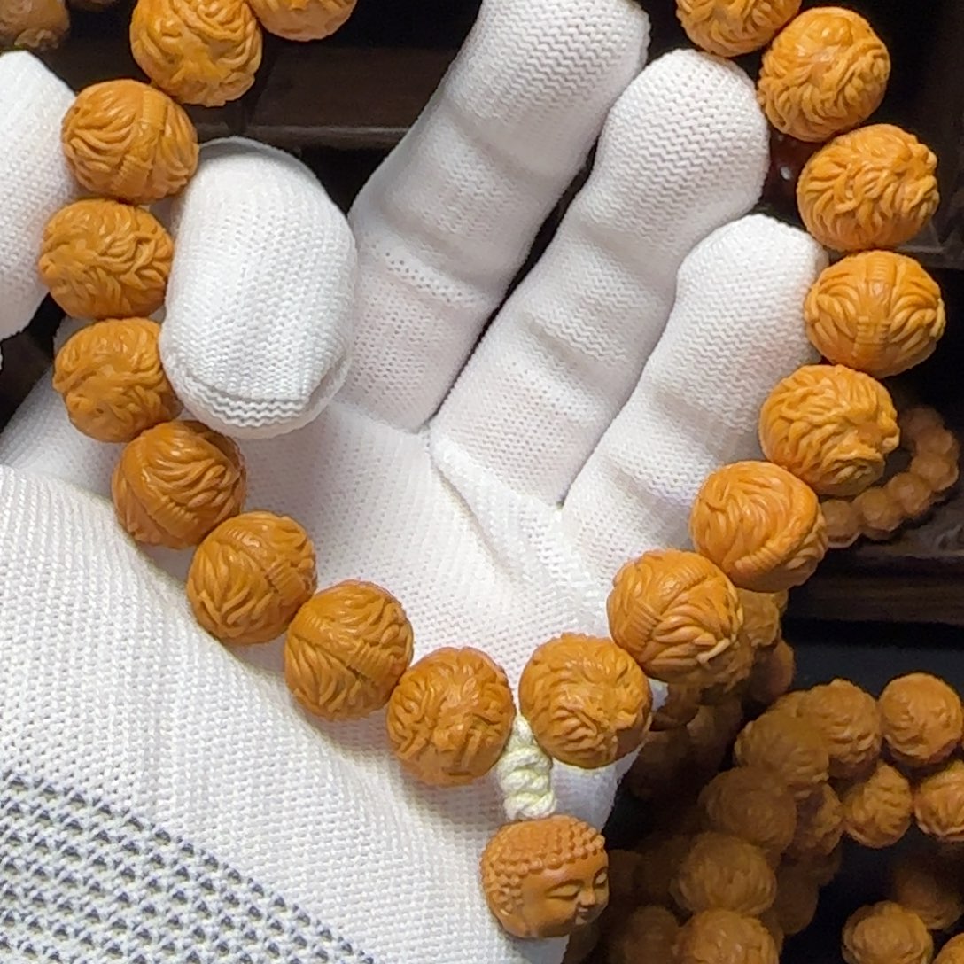 伟***霆猴头核桃吊坠猴头