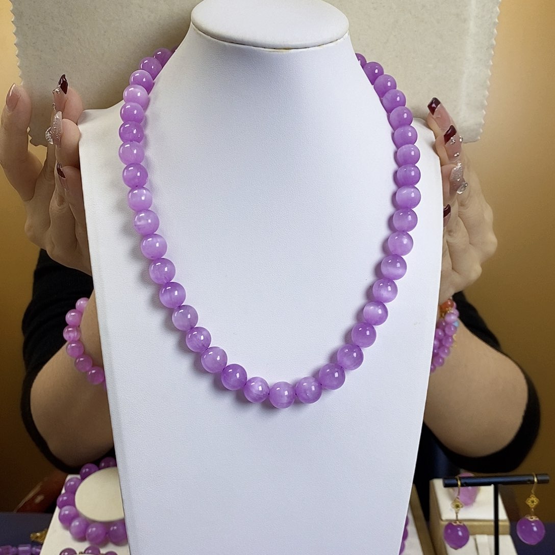 锂辉石紫锂辉高冰收藏级项链10+未镶嵌