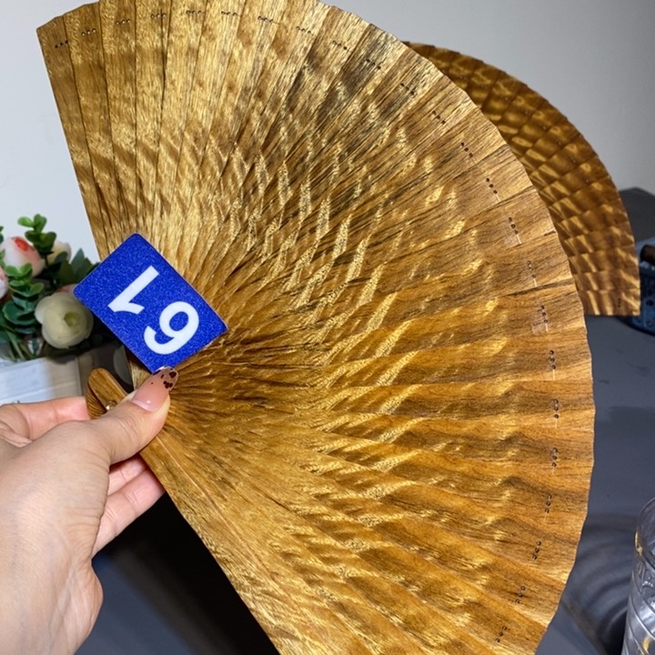 金丝楠云**踪金丝楠木扇子