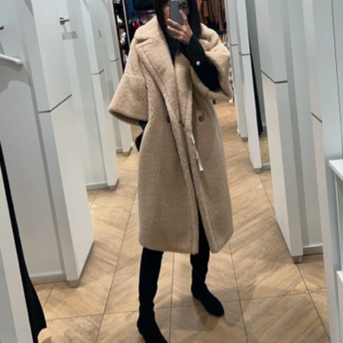 99新 MaxMara 001024 Teddy泰迪熊翻领长款大衣浅驼色 36码 