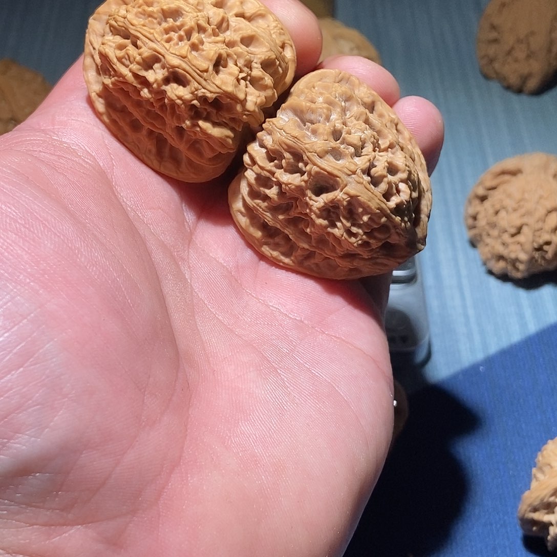 桃核吊坠40全品三角南疆