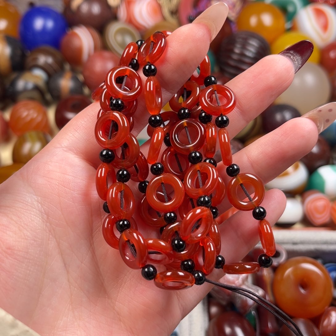 玛瑙/玉髓颈饰未镶嵌