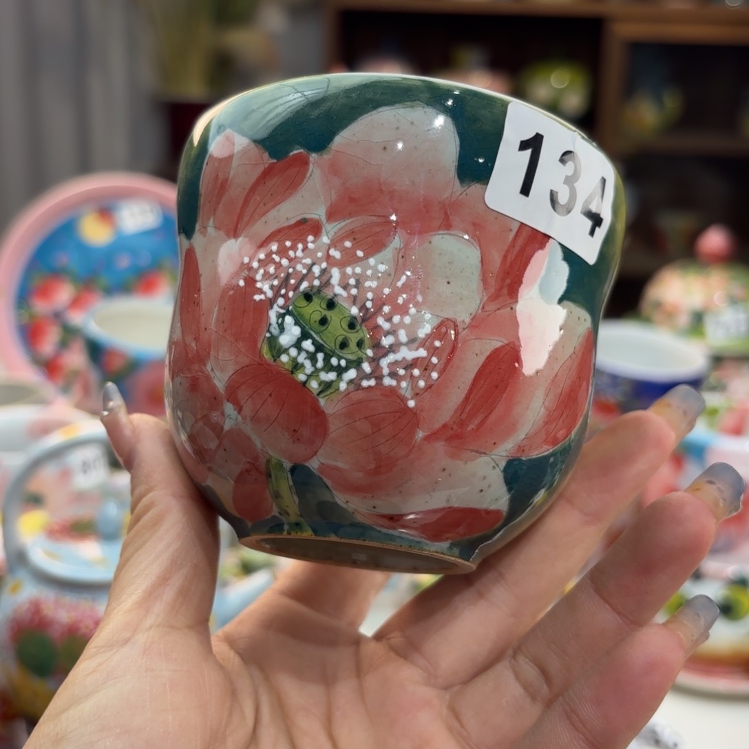 瓷片你的心在滴血呢是不