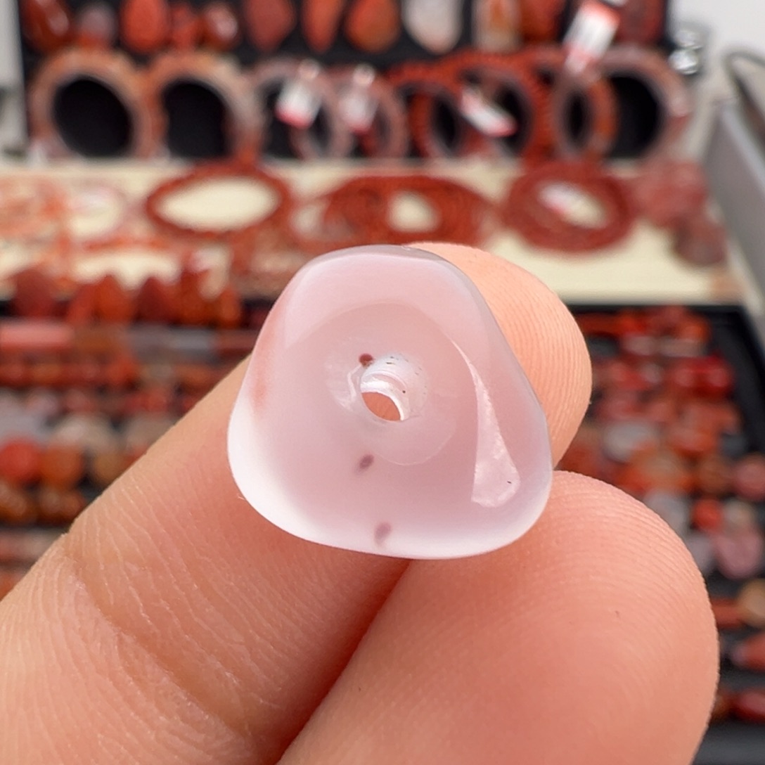 南红玛瑙未镶嵌颈饰藏扣