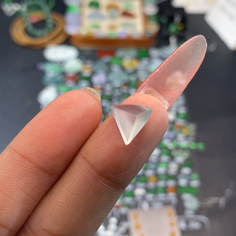 【闪购商品】翡翠挂件未镶嵌切割