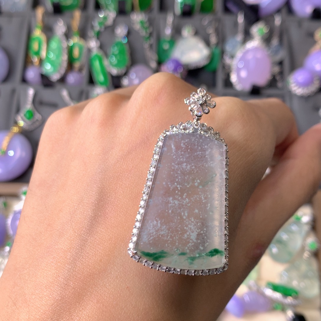 翡翠18K金镶嵌吊坠(不含链)