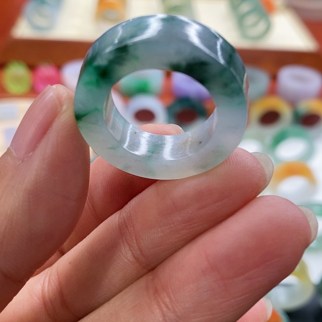 定制翡翠未镶嵌16-20圈口