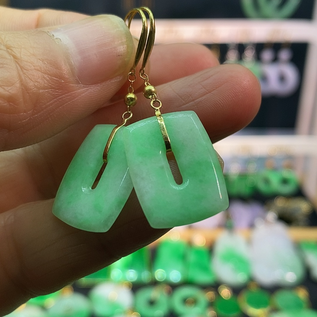 翡翠18K金镶嵌耳饰耳饰