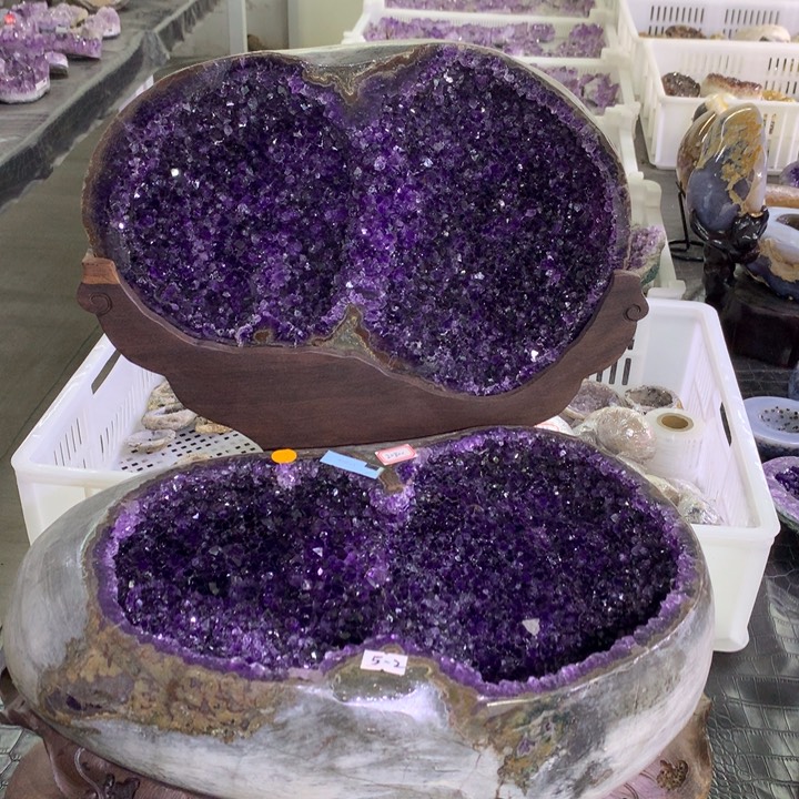 水晶乌拉圭葫芦紫晶盆未镶嵌