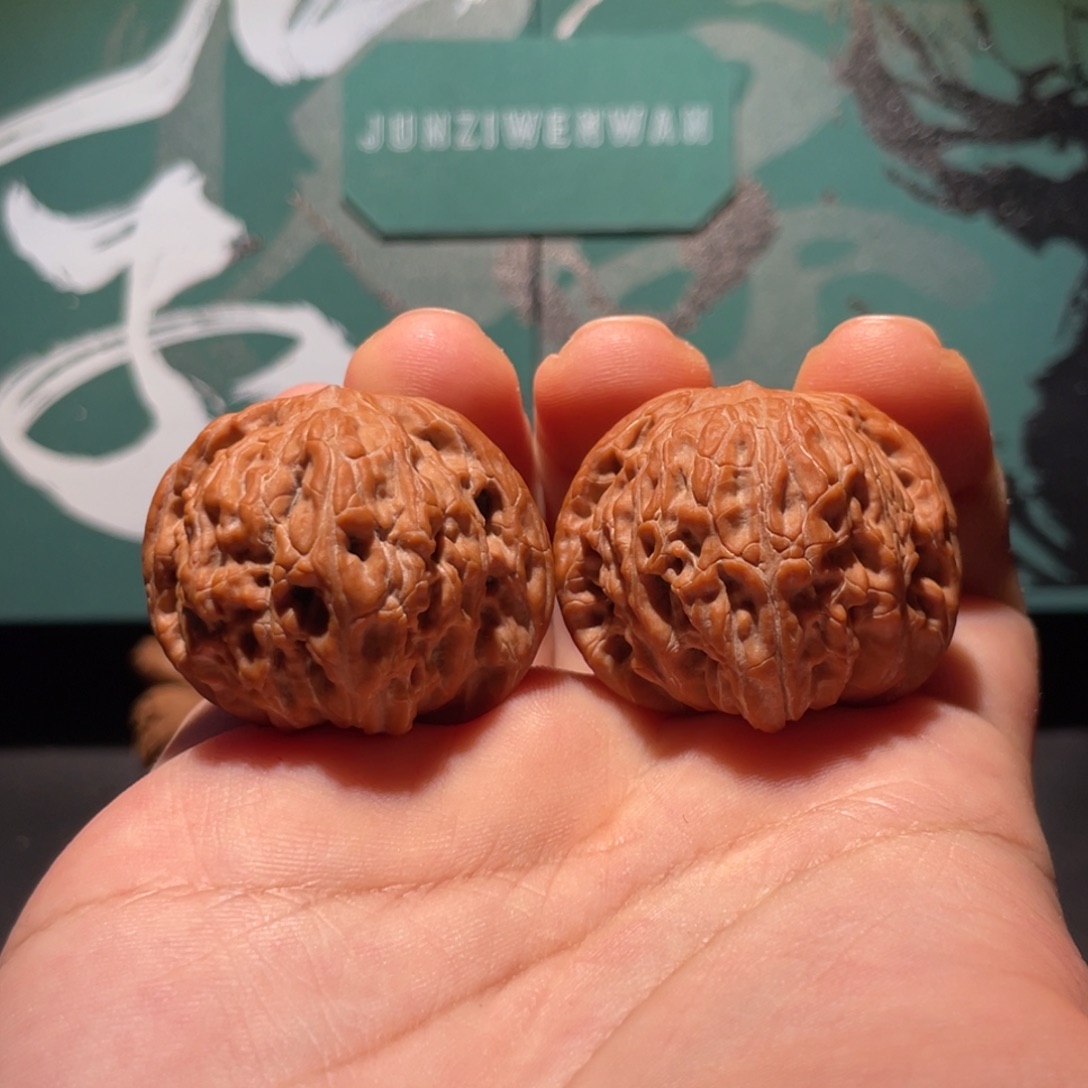 文玩核桃吊坠38山西球磨25113024