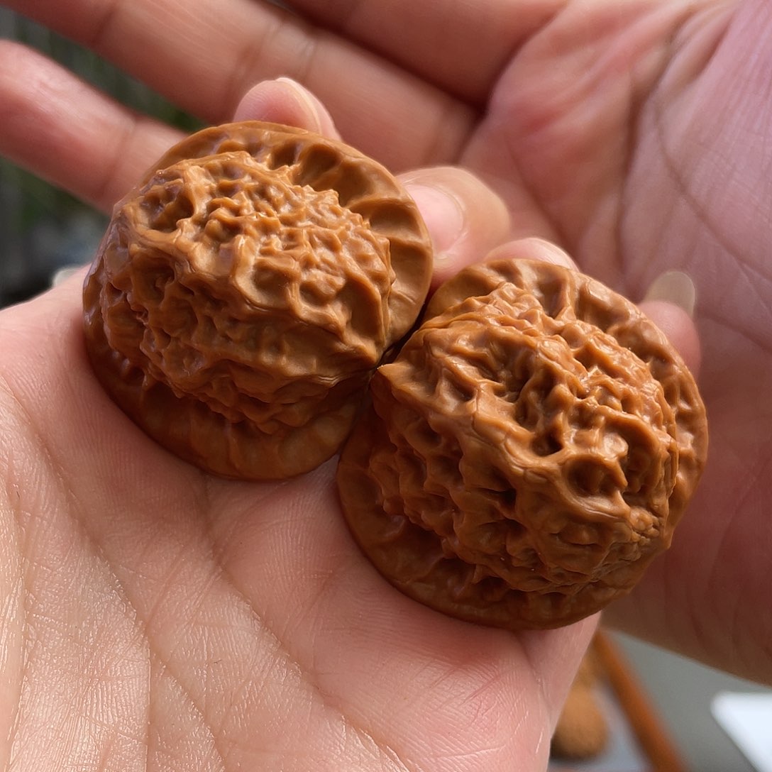 桃核把件38×36尺精修打底瓷娃娃CN01317