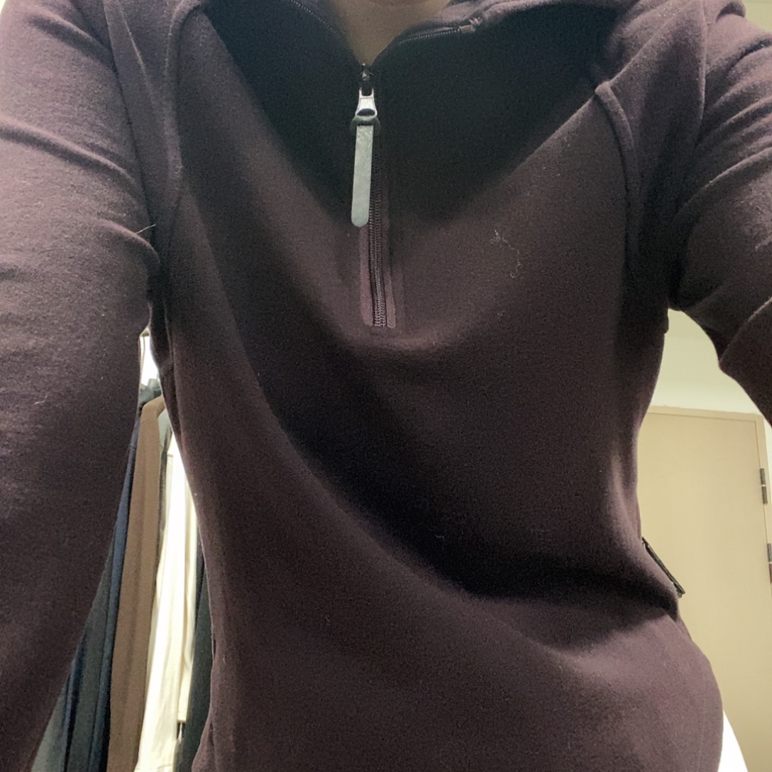 带帽收腰拉链德容T恤