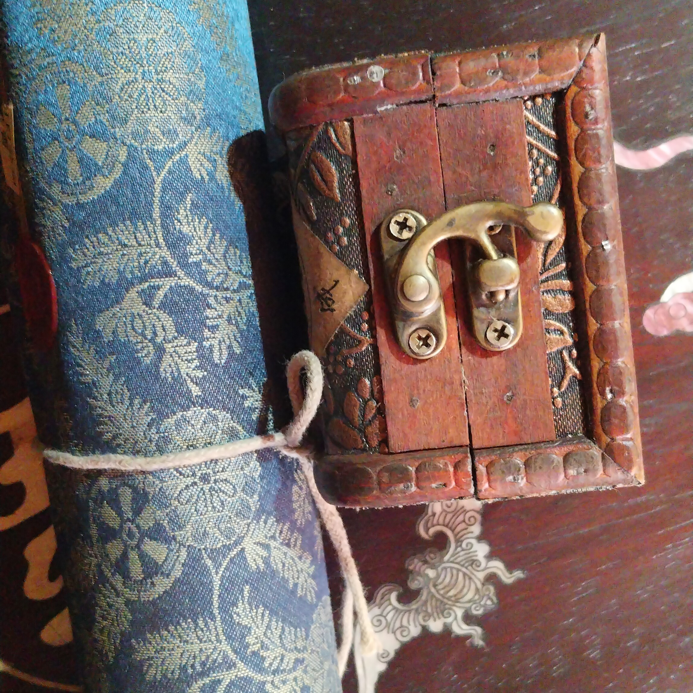 【闪购商品】福利两件八马图横加小当盒复古风