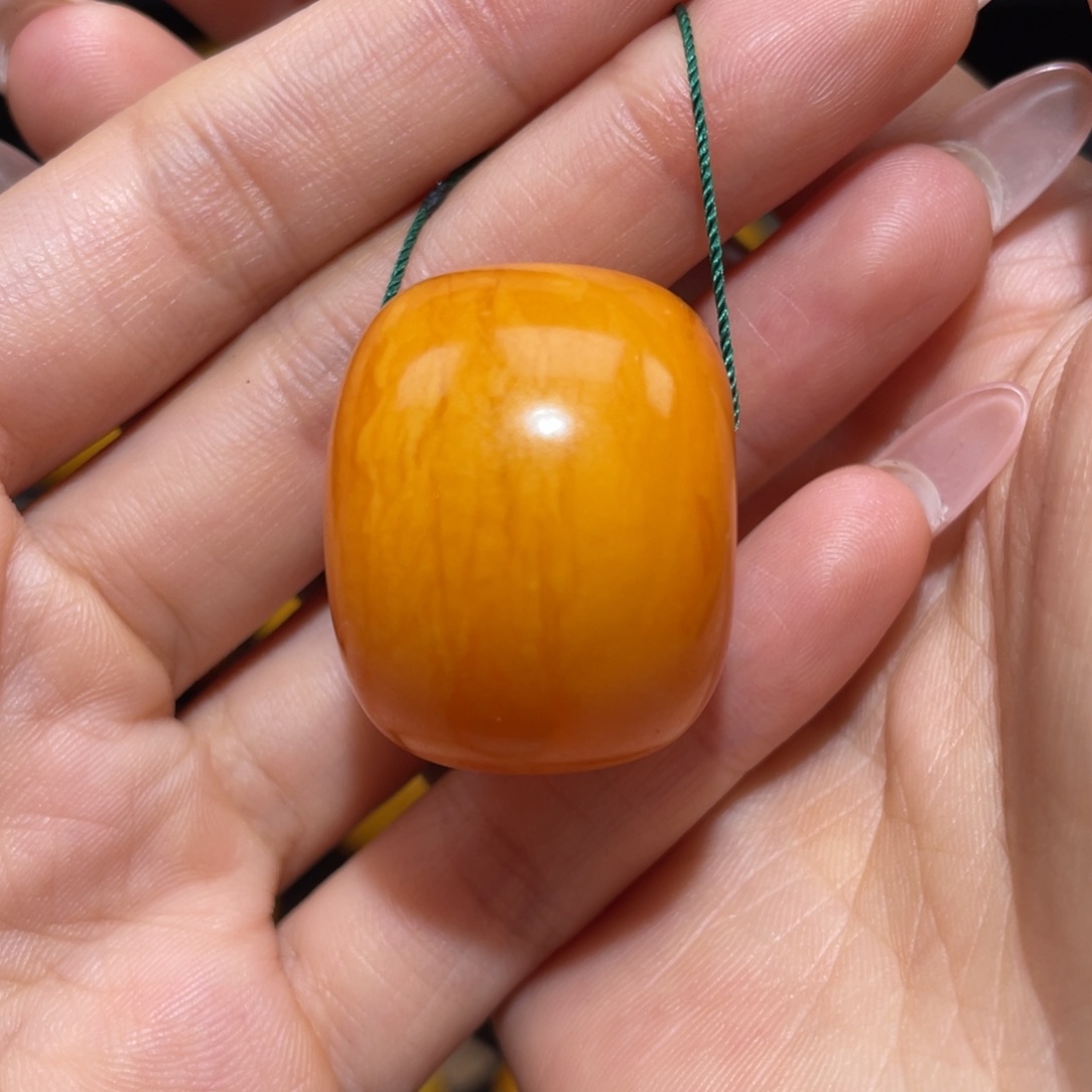 【闪购商品】琥珀裸石未镶嵌扣子