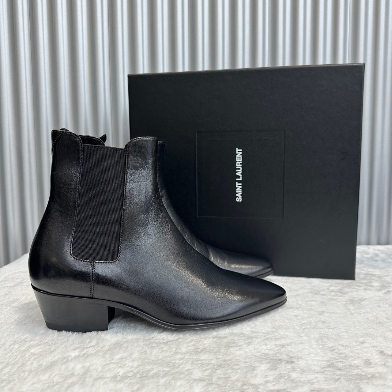全新未使用 YSL/圣罗兰 悦奢臻选/切尔西/黑色/短跟/靴子/36码