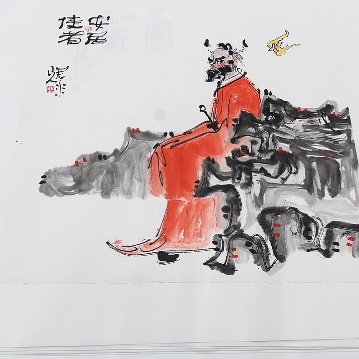 国画花鸟的翅膀和翅膀都是白色的