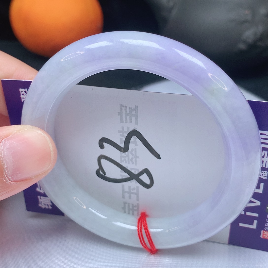 翡翠手镯未镶嵌54圈口