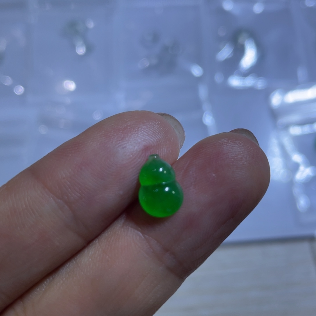 未镶嵌定制翡翠葫芦