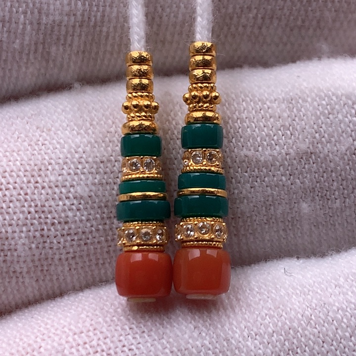 绿松石车挂18K金镶嵌