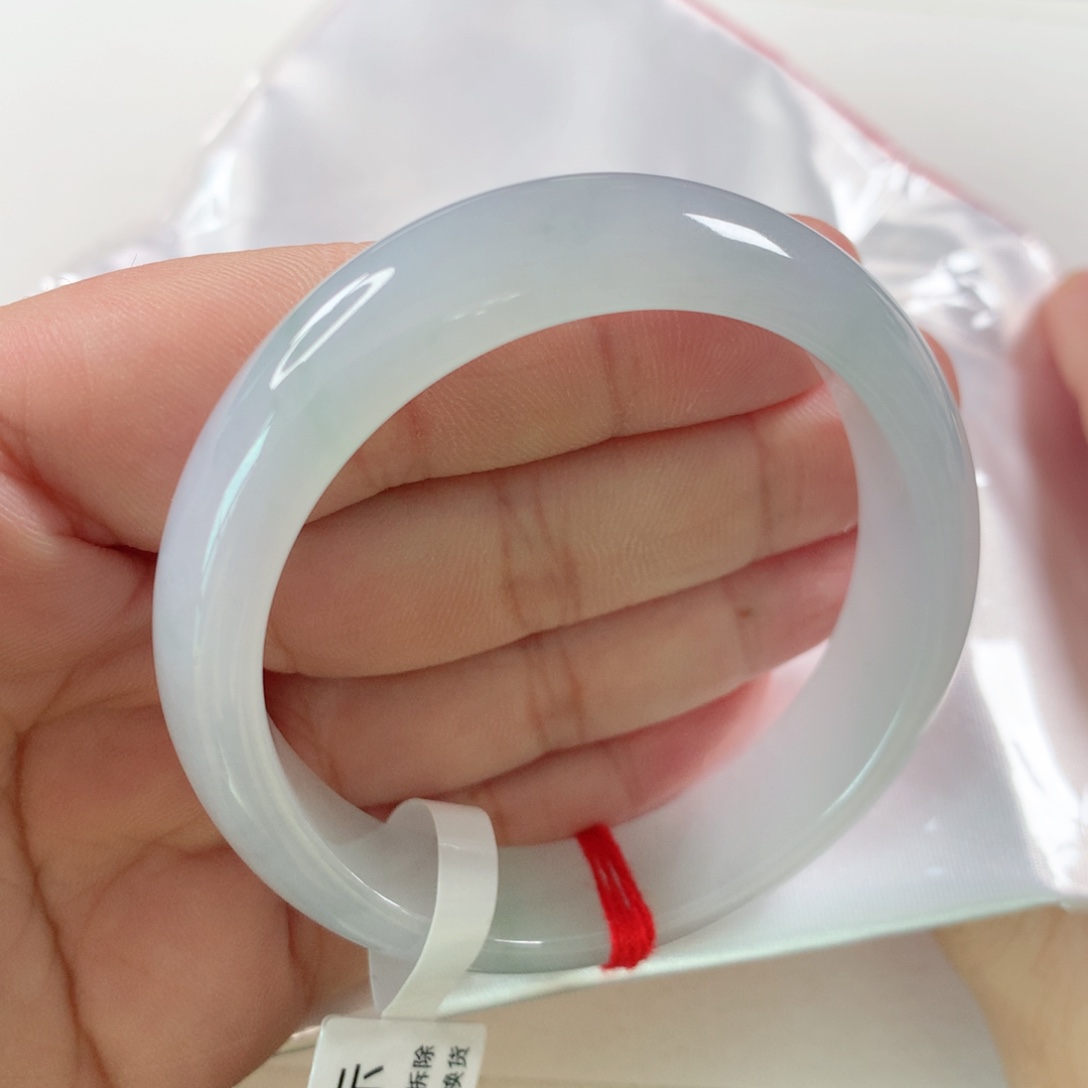 未镶嵌手镯（贵妃镯）翡翠303