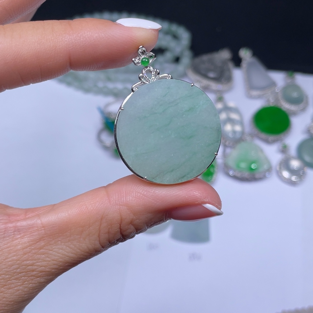 翡翠颈饰18K金镶嵌无事