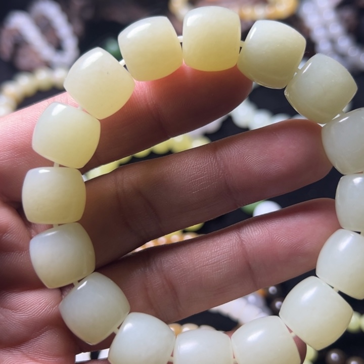 和田玉（糖玉）未镶嵌手串