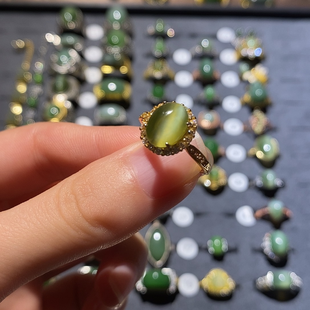 和田玉未镶嵌戒指
