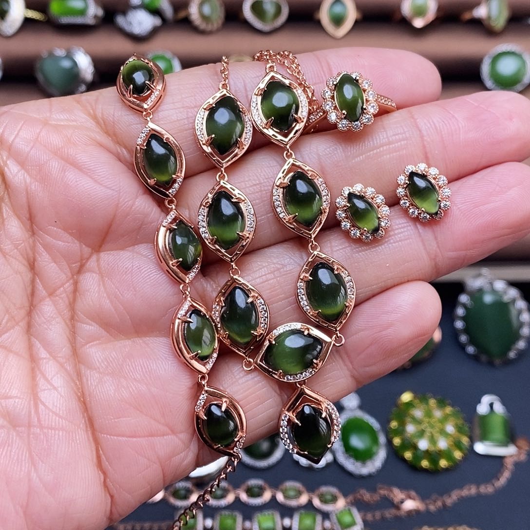 吊坠(不含链)银S925镶嵌和田玉（碧玉）套装