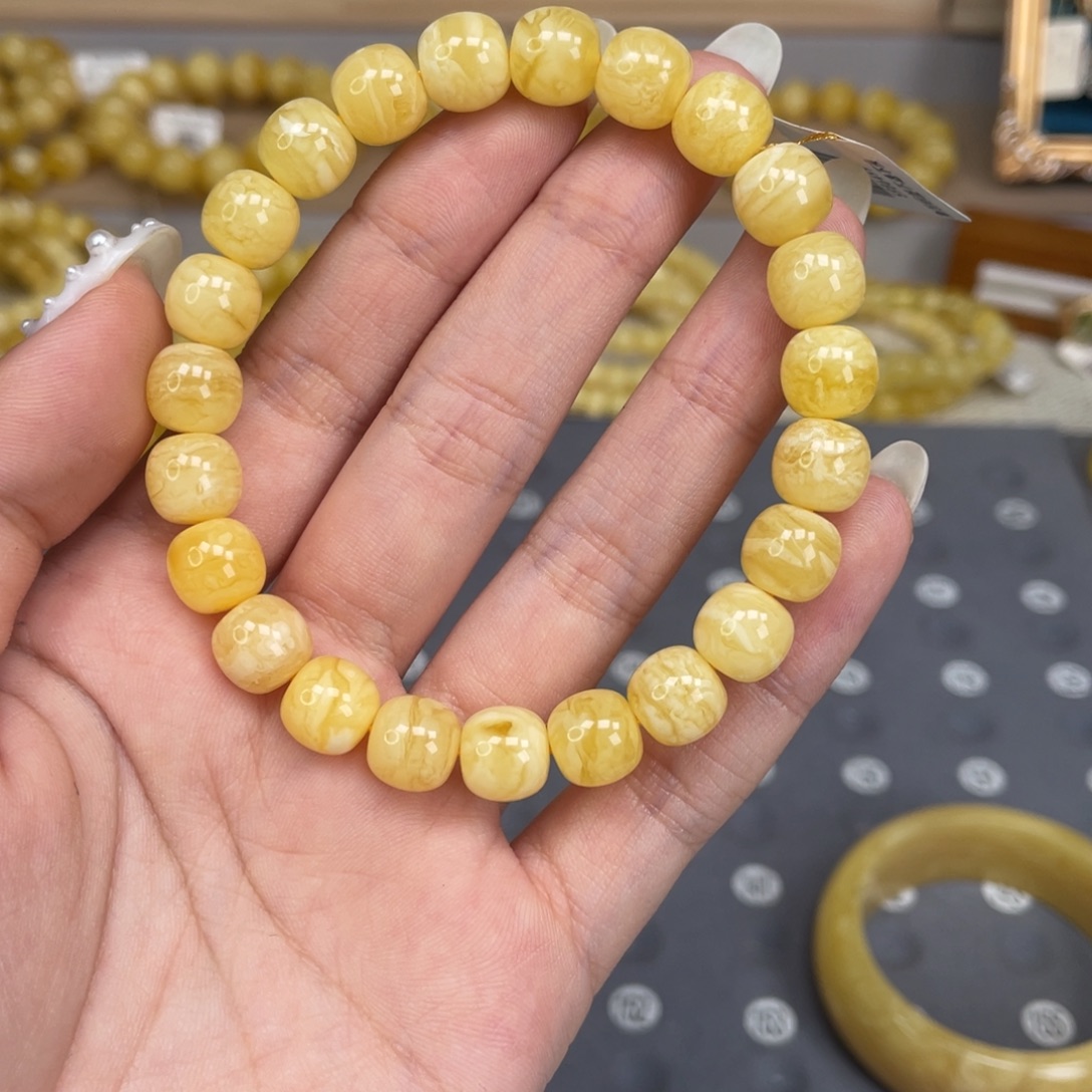 ****蜜蜡未镶嵌裸石60