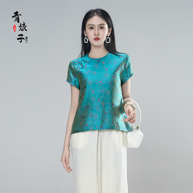 青娘子-(松妤)油光绸新中式时尚国风圆领宽松上衣短袖-61070