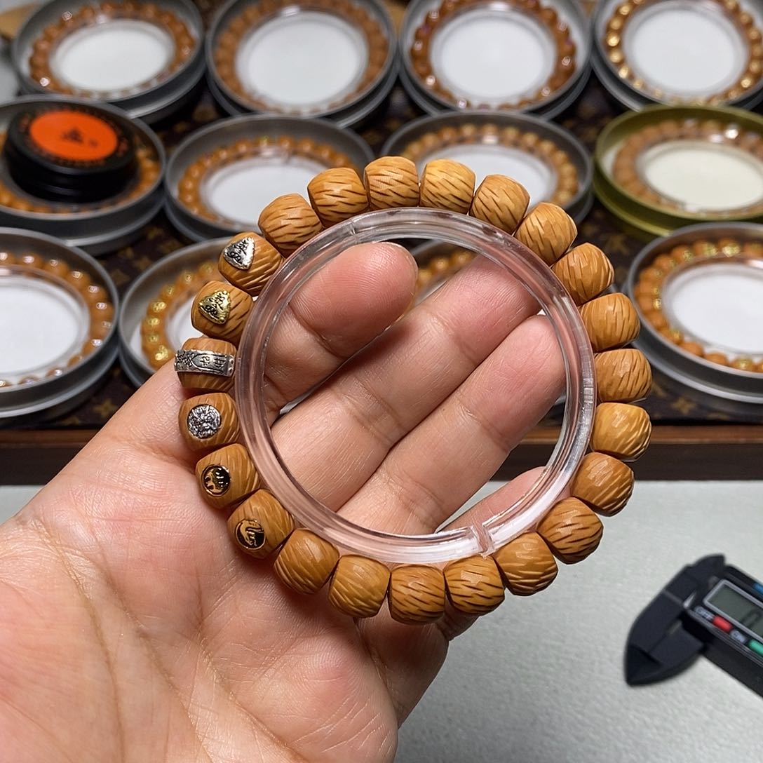 猴头核桃手串43号六标羽翼蛇纹10+左右