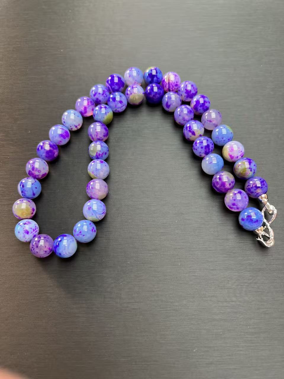  V09时尚经典精品项链V饰品