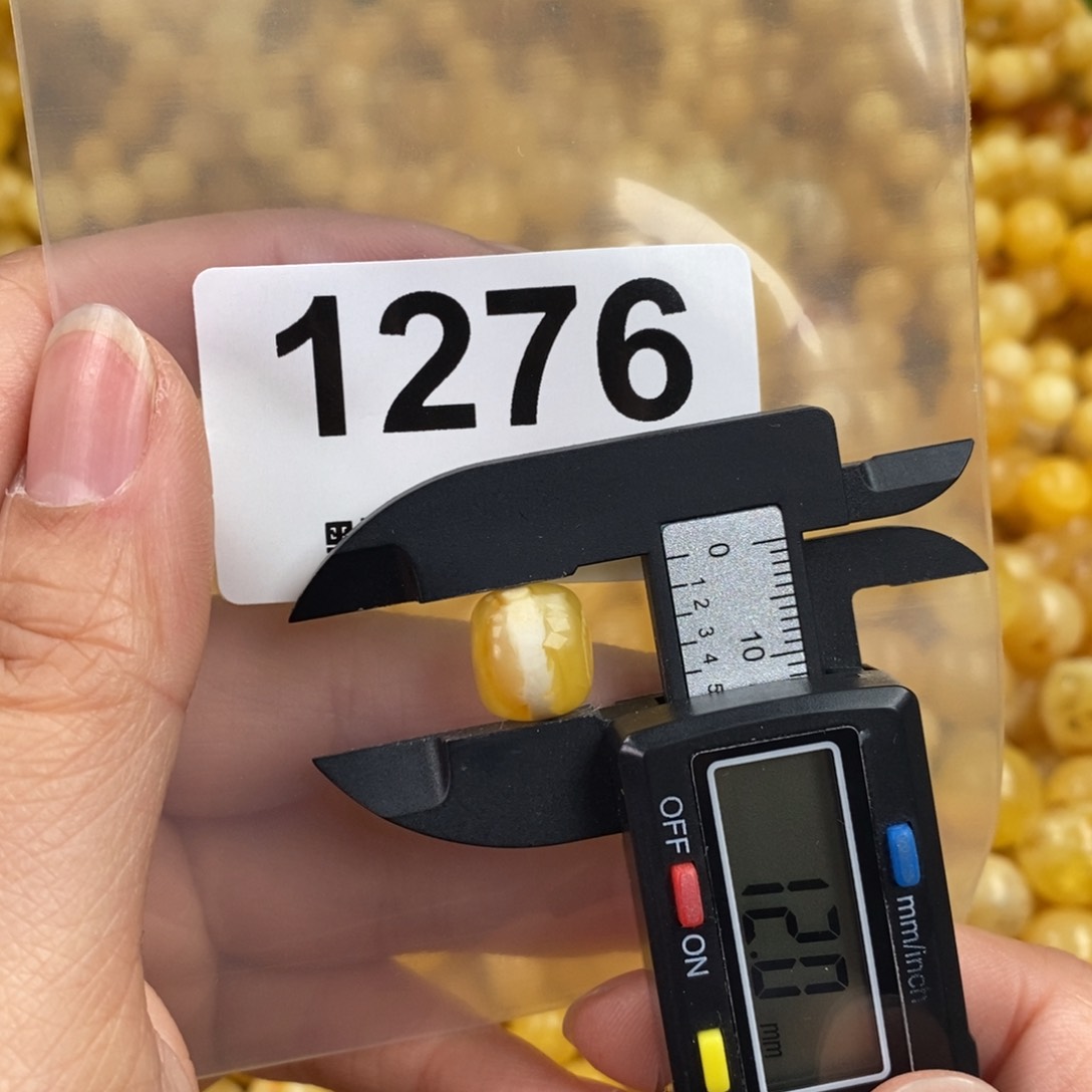 蜜蜡珠宝奇石未镶嵌