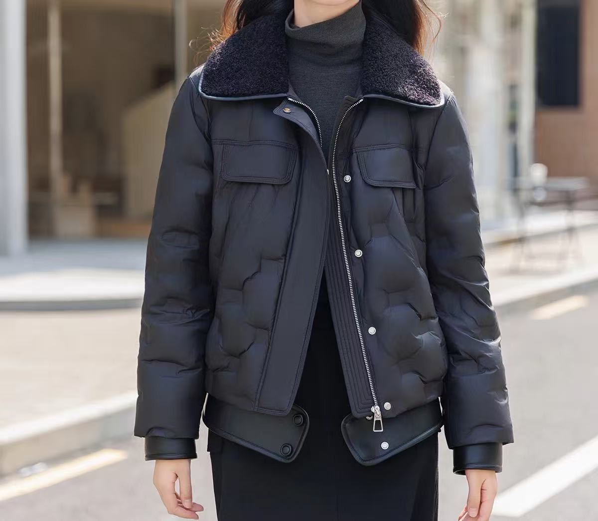 020-31682 2025新款常规款女长袖潮流羽绒服毛领外套