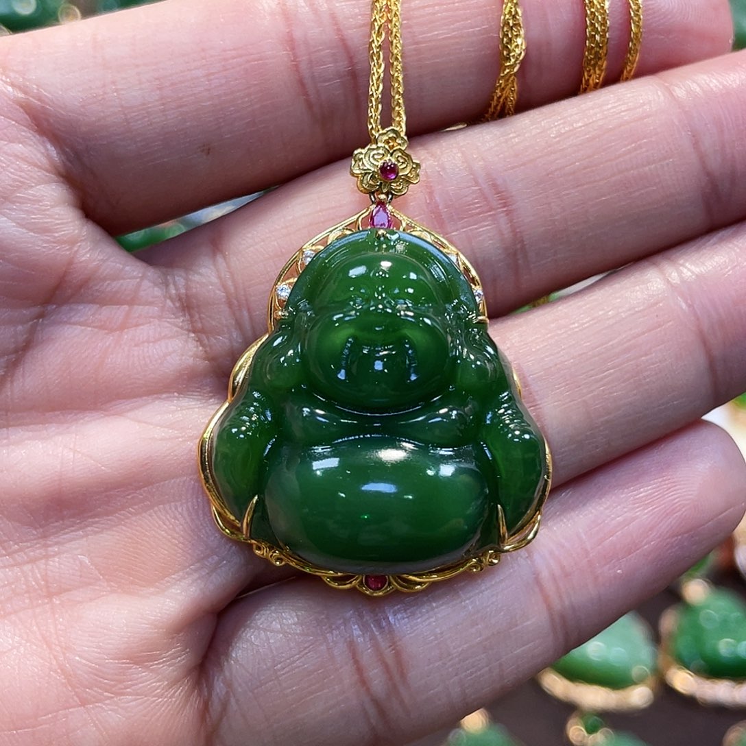 和田玉（碧玉）颈饰18K金镶嵌佛公30mm