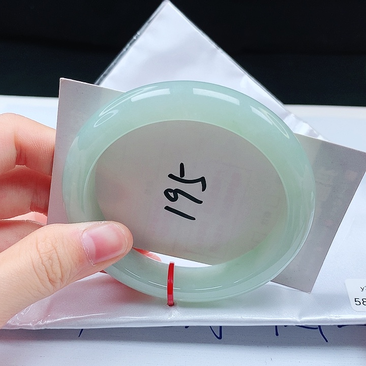 翡翠手镯未镶嵌缅甸天然a货手镯58+