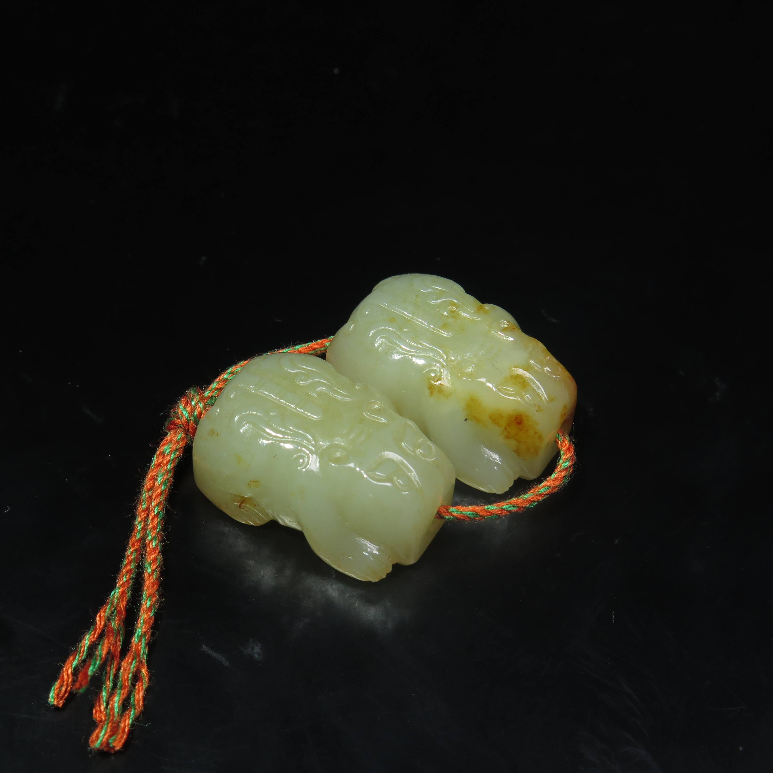 清代瑞兽玉勒（一对）/MZ236768/和田玉/民族文物