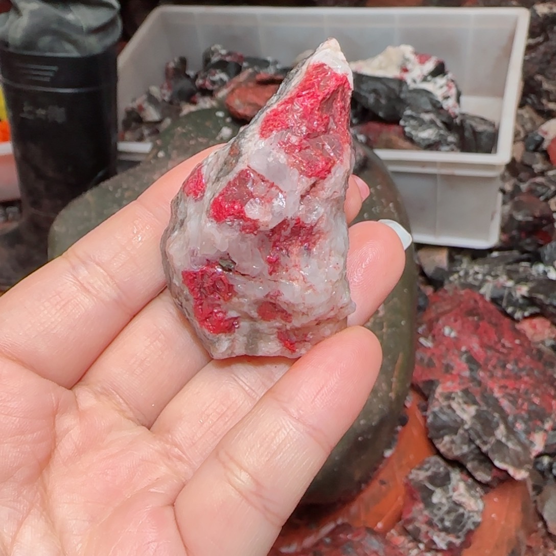 天然辰砂朱砂毛石头6