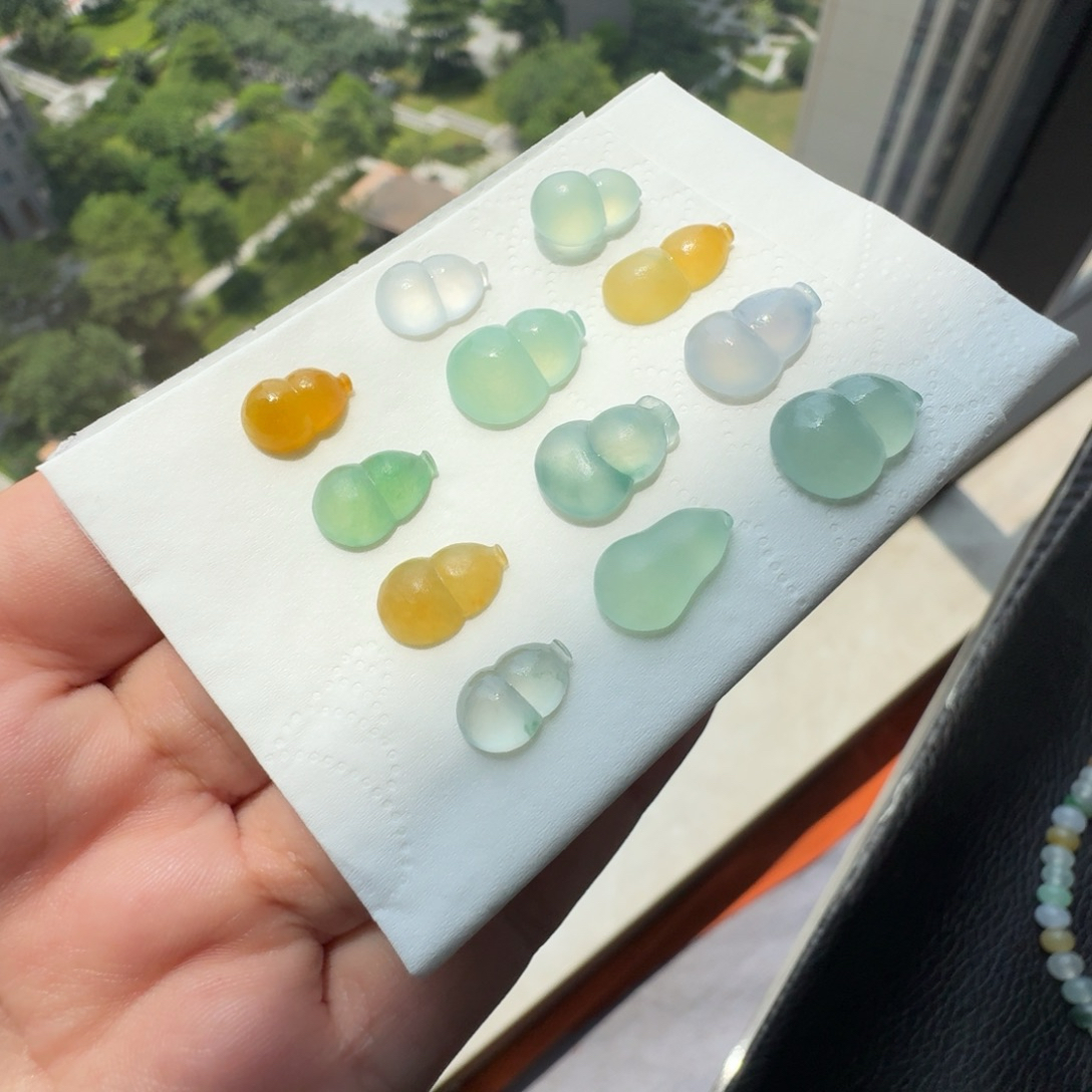 定制翡翠未镶嵌冰种葫芦