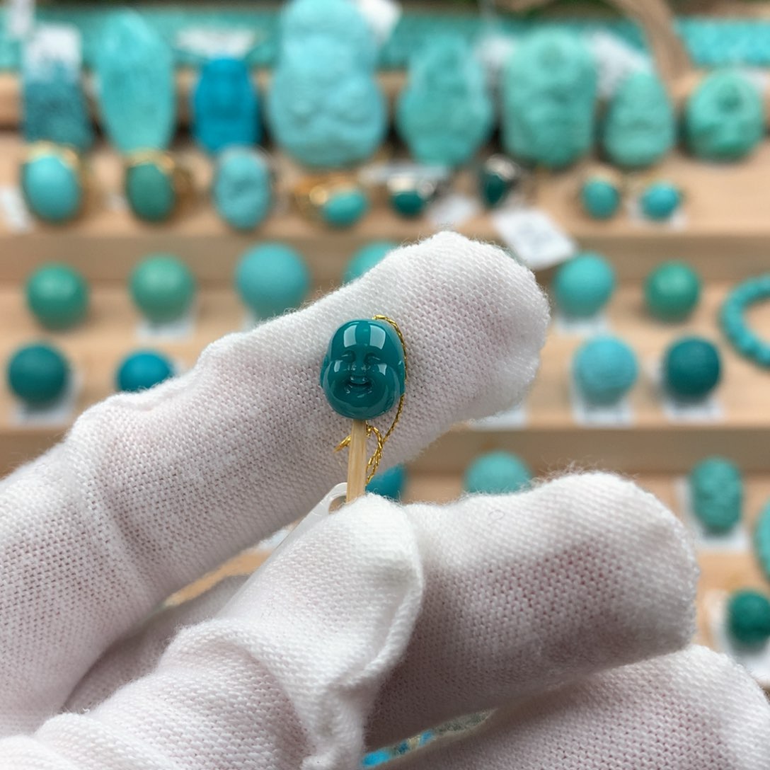 绿松石配饰未镶嵌