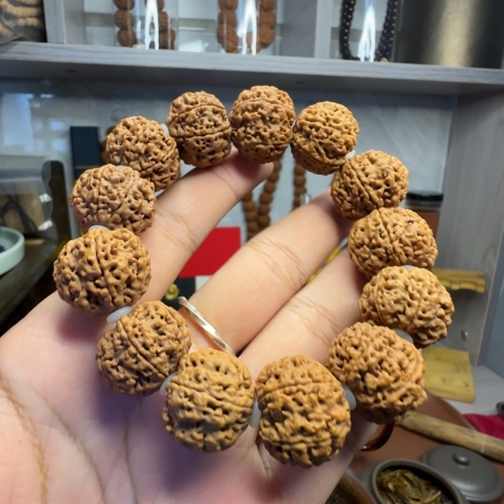 手串金刚菩提梁产区雪花六瓣