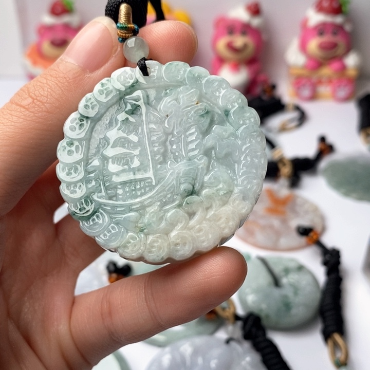 翡翠未镶嵌颈饰翡翠