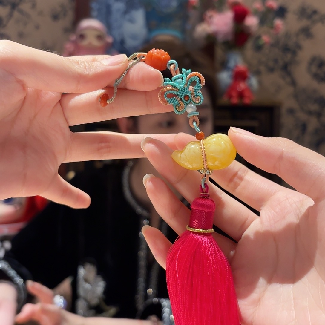 蜜蜡裸石未镶嵌挂件