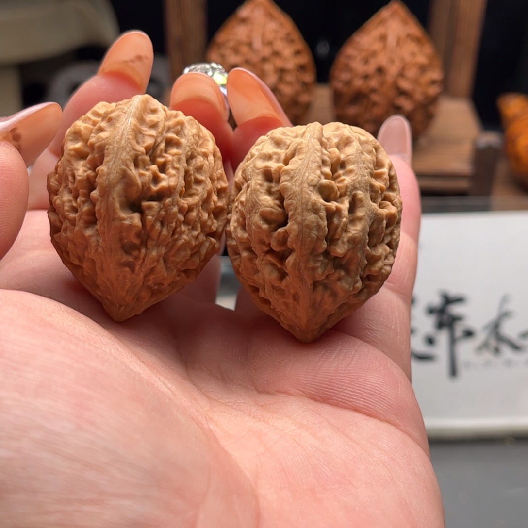 文玩核桃把件小****?关东木子家楸大胖7