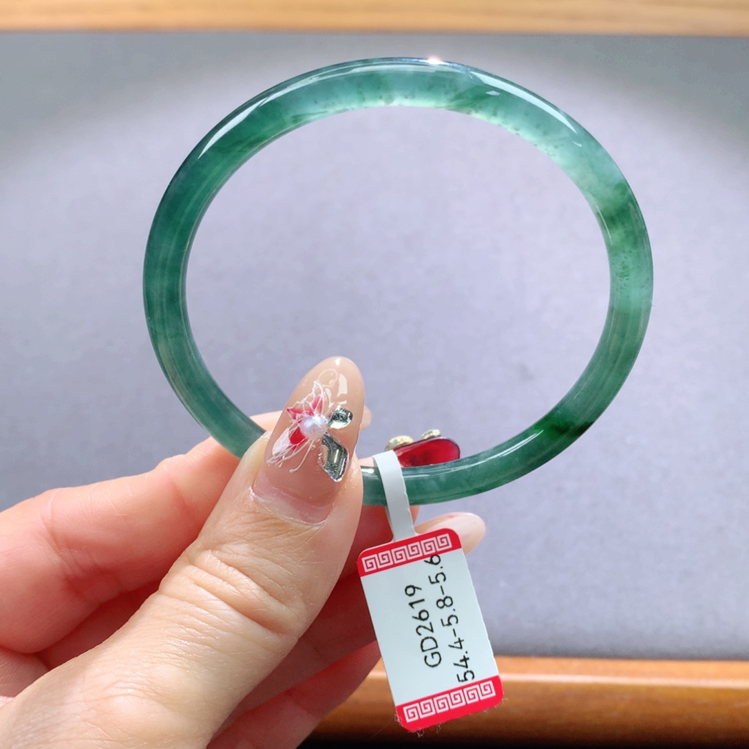 翡翠手镯未镶嵌天然翡翠手镯叮当镯