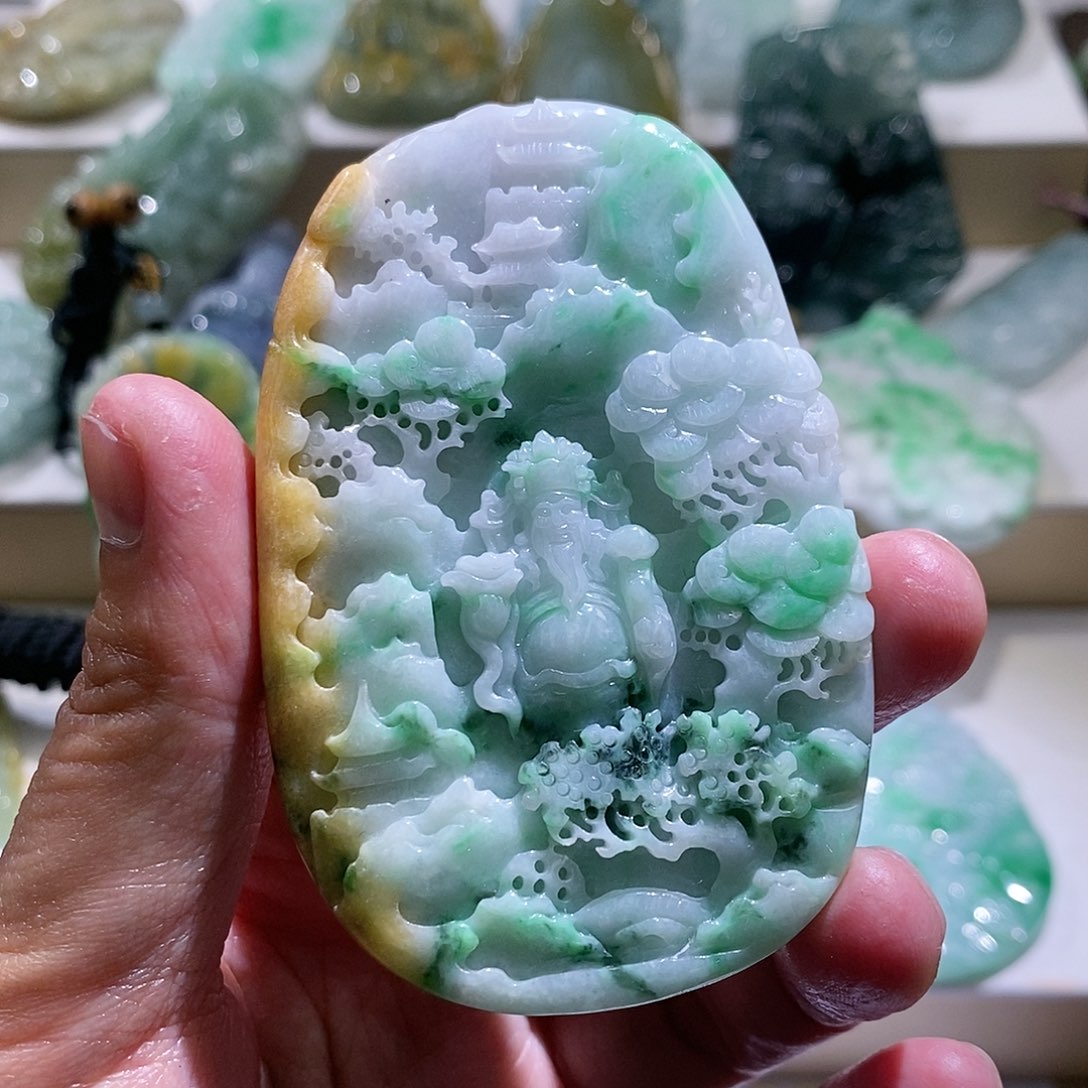 【闪购商品】翡翠颈饰未镶嵌山水财神