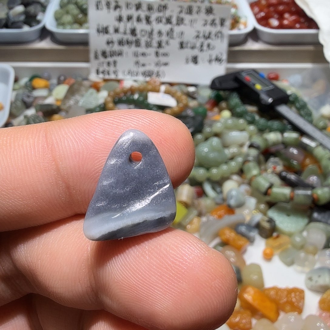 和田玉未镶嵌珠宝奇石