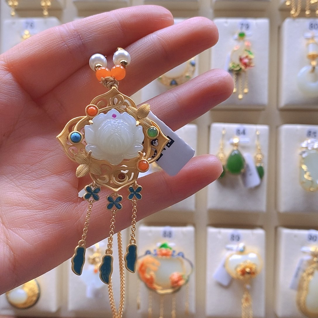 和田玉颈饰银S925镶嵌