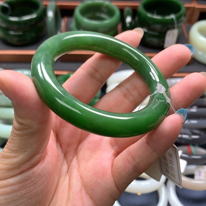【闪购商品】未镶嵌手镯和田玉（碧玉）12